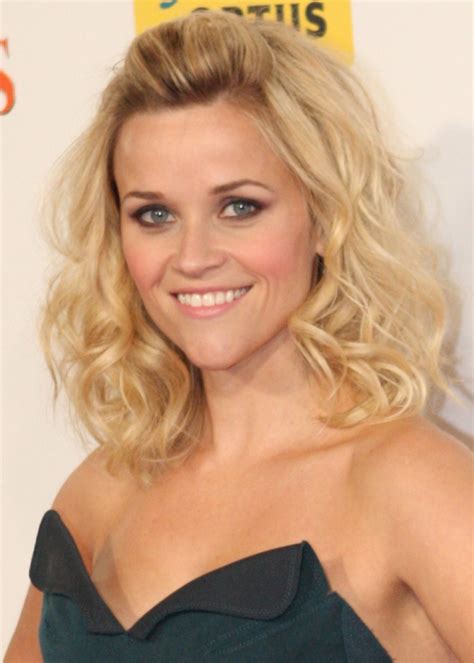 reese witherspoon breasts|Reese Witherspoons Height, Weight, Measurements。